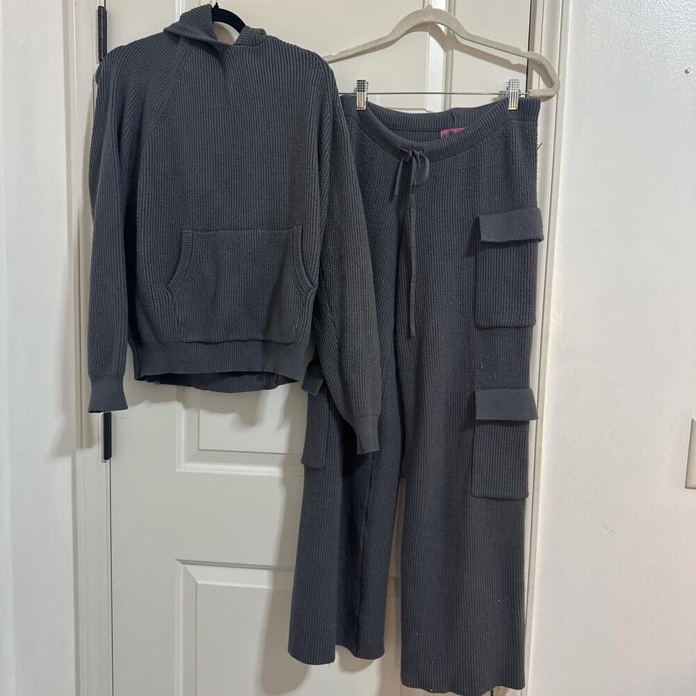 Edikted Women's Black and Grey Joggers-tracksuits